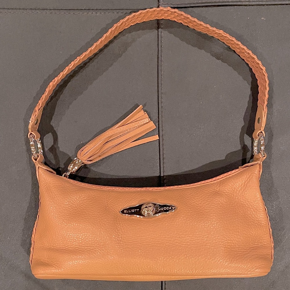 ✨S O L D✨ Elliott Lucca tan leather purse NEW